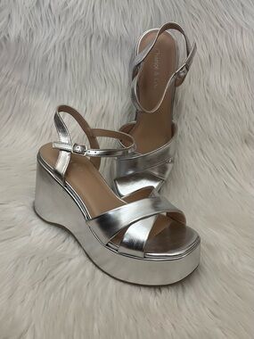 Chariot & Co Daystar Silver Metallic Y2k Style Platform Strappy Sandals